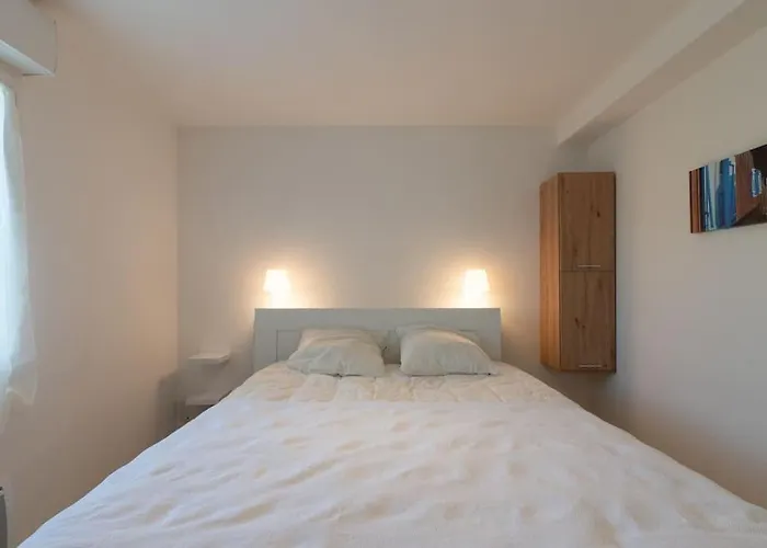 Ravissante Maison 3* Avec Jacuzzi Proche Villa